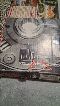 Prodám 1x spojkovou lamelu Fiat Punto 1.7D/TD