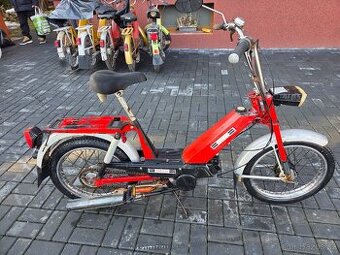 Babetta 207 s kartičkou, červená 5.