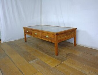 Konferenční stolek dřevo-sklo