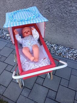 Kočárek s panou - retrohračka