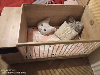 Dětská rostoucí postýlka