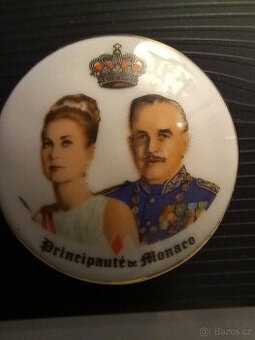 Porcelánová dózička z Monaka