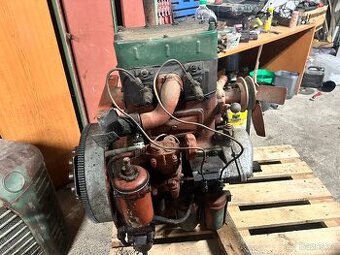 Kompletní motor Zetor 25