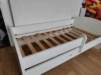 Dětská postel rok stará, včetně matrace 140x70
