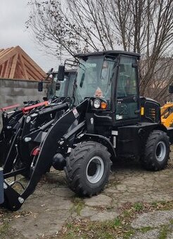 Kloubový nakladač, nakladač,nakladač4x4