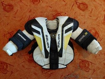 Brankářská vesta Bauer Supreme One.9, vel. intermediate L