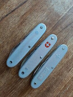 Prodám nůž Elsener Wenger Victorinox