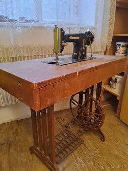 šicí stroj MINERVA - 1