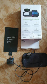 Bezdrátová nabíječka Mophie 3v1 pro Apple.