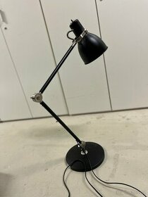 Ikea - stolní lampa