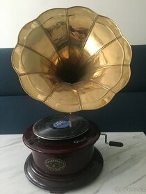 Starý originální gramofon