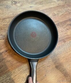 Panev Tefal 34 cm
