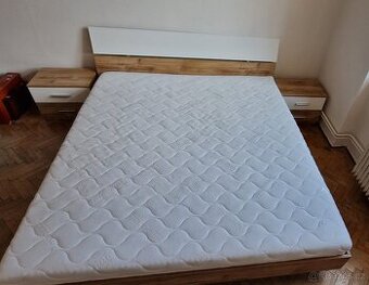 Postel 200x180cm