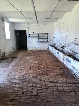 Připravujeme k prodeji 2 rodinné domy s pozemkem 3690m2