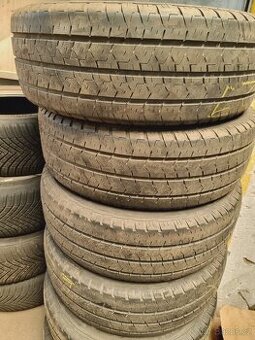 235/65R16 C