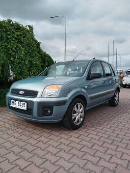 Ford fusion 1.4 benzin 59kw 1 majitel