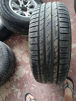 ALU kola 6x139,7 16 s pneu 265/70r16