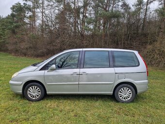 Citroën C8 2,0 HDI 16V 8 MÍST Nové STK Servis