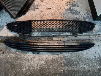 Predni mrizka narazniku Peugeot 206
