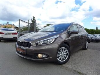 Kia Ceed 1,4 i 73KW, AC, KOUPENO V CZ