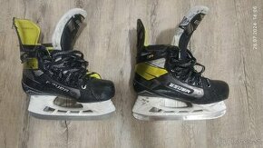 brusle Bauer Supreme 3S (HK) velikost 4,5 (EUR 38)
