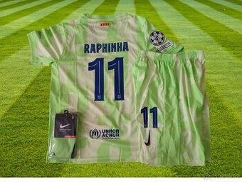 Raphinha zelený dres FCB
