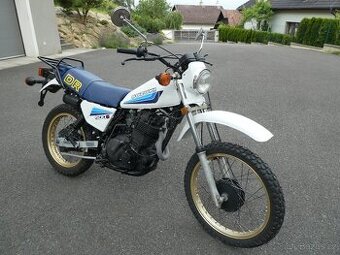 Suzuki DR 500s