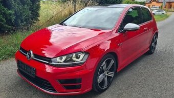 VOLKSWAGEN GOLF 7 R - 2,0TSi 221kW 4x4 - Manuál.