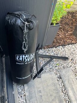Boxovací pytel Katsudo + Závěs na zeď na boxovací pytel