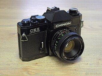 Chinon CE II Memotron + 1.8/50 mm + blesk
