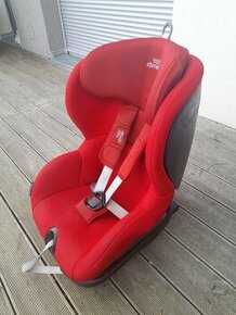 Britax Römer Trifix2 i-size