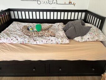 Ikea Hemnes černohnědá