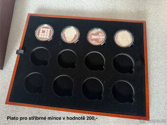 Malé plato pro 200,- stříbrné mince ČNB 37mm v kapsli