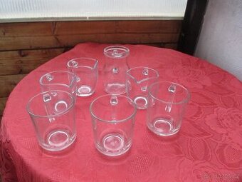 3 hrnečky+ 4 konvičky