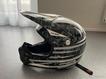 Motokrosová / motocrossová helma O’Neal
