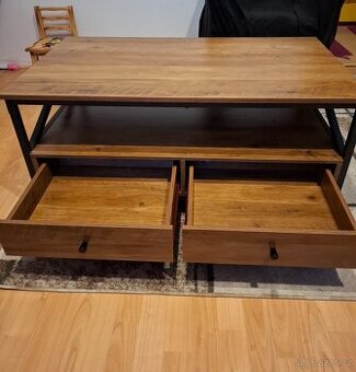 Konferenční stolek