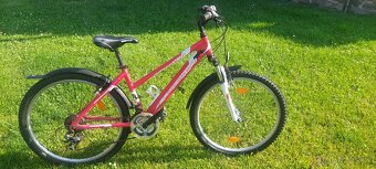 Dívčí kolo -Leader fox maxim vel. rámu 16