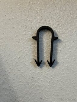 Podlahová příchytka dlouhá