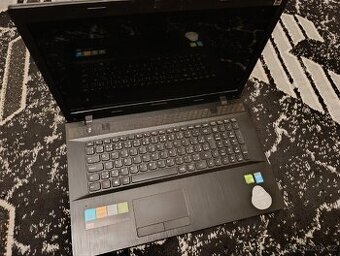 Notebook Lenovo G700 – velký notebook / na díly nebo opravu