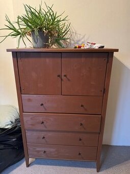 Skříně za dovoz je jich více můžete vybrat jen jednu kliden