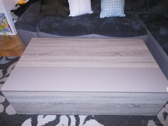 Moderní konferenční stolek s úložným prostorem