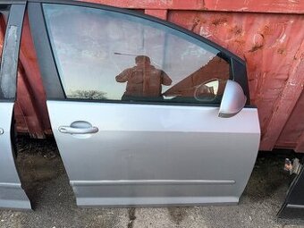 Přední prave dveře Vw Golf plus