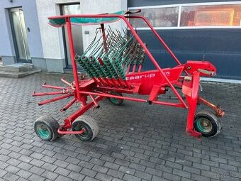 Shrnovač píce, sena KVERNELAND TAARUP 9039