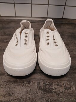 Dámské tenisky vel.38. nezavazovací