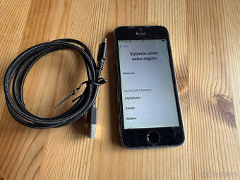 Apple iPhone 5s (model A1457), 64Gb