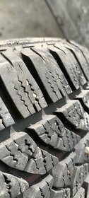 Prodám zimní pneu r13