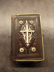 Staré modlitební knihy, 2 různé kusy