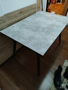 Jídelní stůl (120x80 cm) - 1