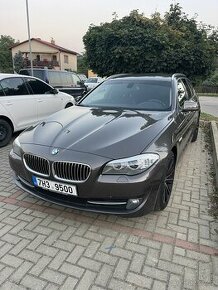 BMW 520(F11) - 1
