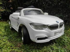 Dětské elektrické autíčko BMW4